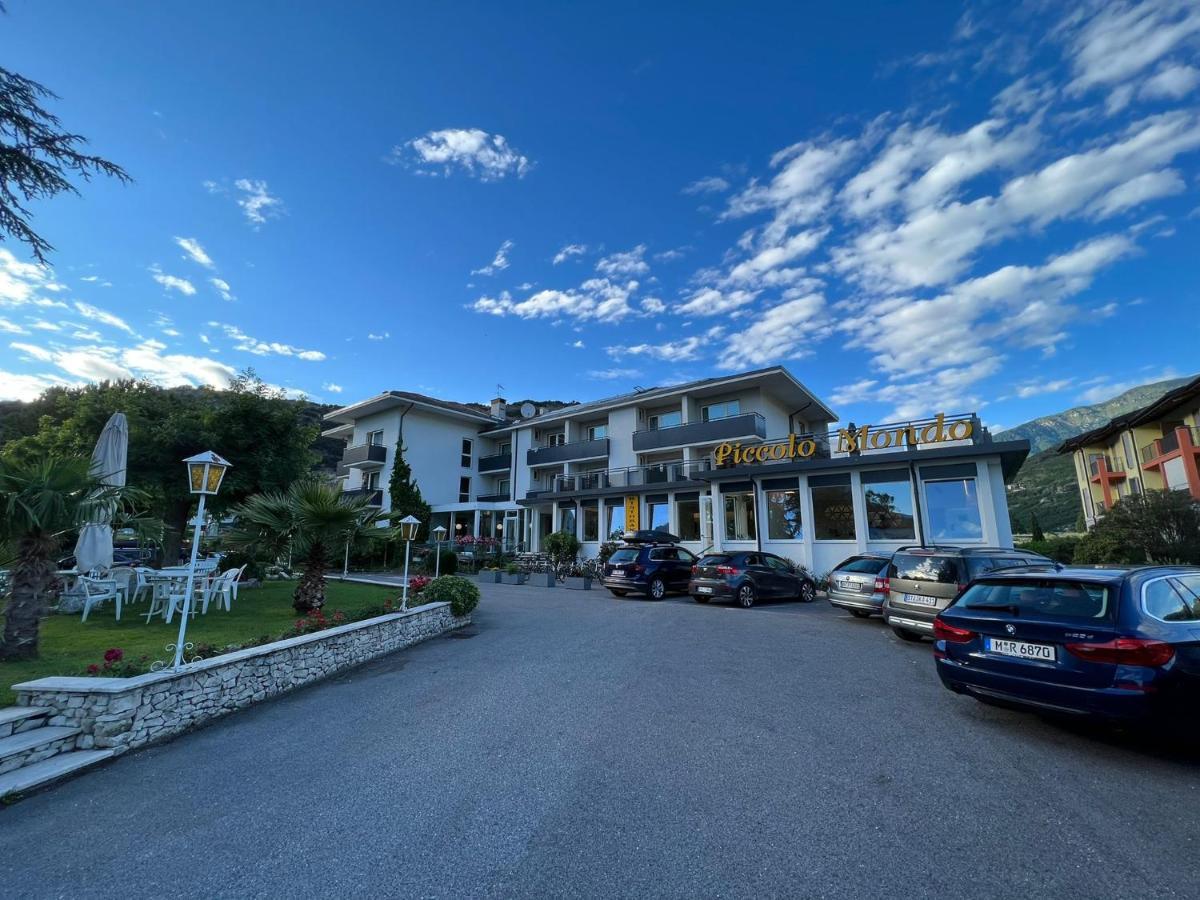 Hotel Piccolo Mondo Torbole Sul Garda Exterior photo