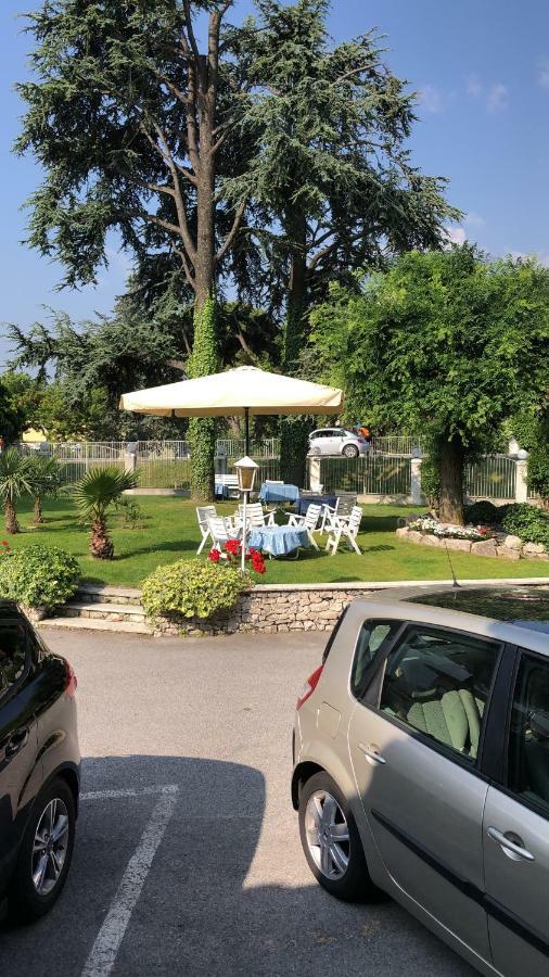 Hotel Piccolo Mondo Torbole Sul Garda Exterior photo